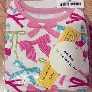 New in bag little sleepies Bows long sleeve two piece pajamas size 5/6